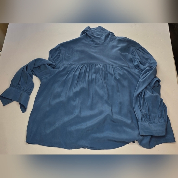 Hudson North Blue Rayon, Button,  Pleated Blouse With Wide Tied Collar 1X - Picture 8 of 10